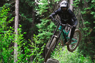 Storing bikes with hydraulic brakes in a Steadyrack